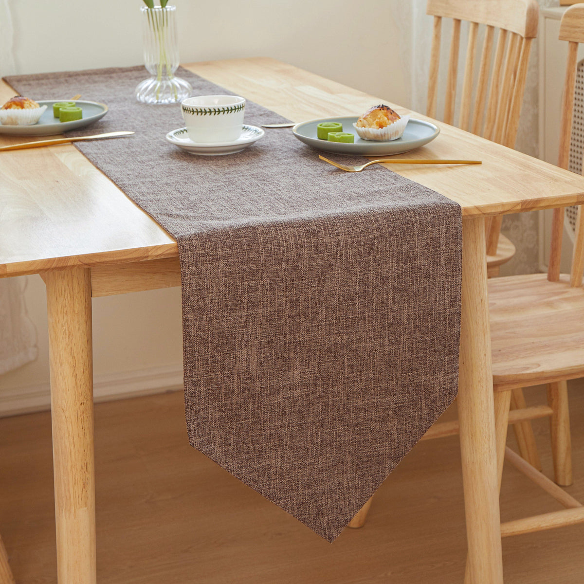 Fancy & Stacy TRT Brown TRT Table Cloth Triangle Edges 12" W x 71" L