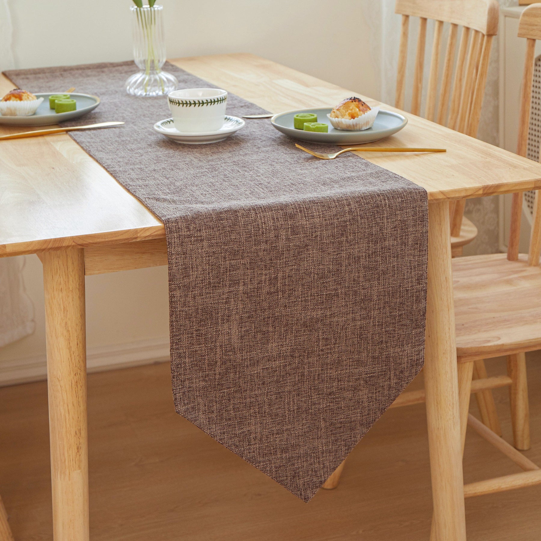 Fancy & Stacy TRT Brown TRT Table Cloth Triangle Edges 12" W x 71" L