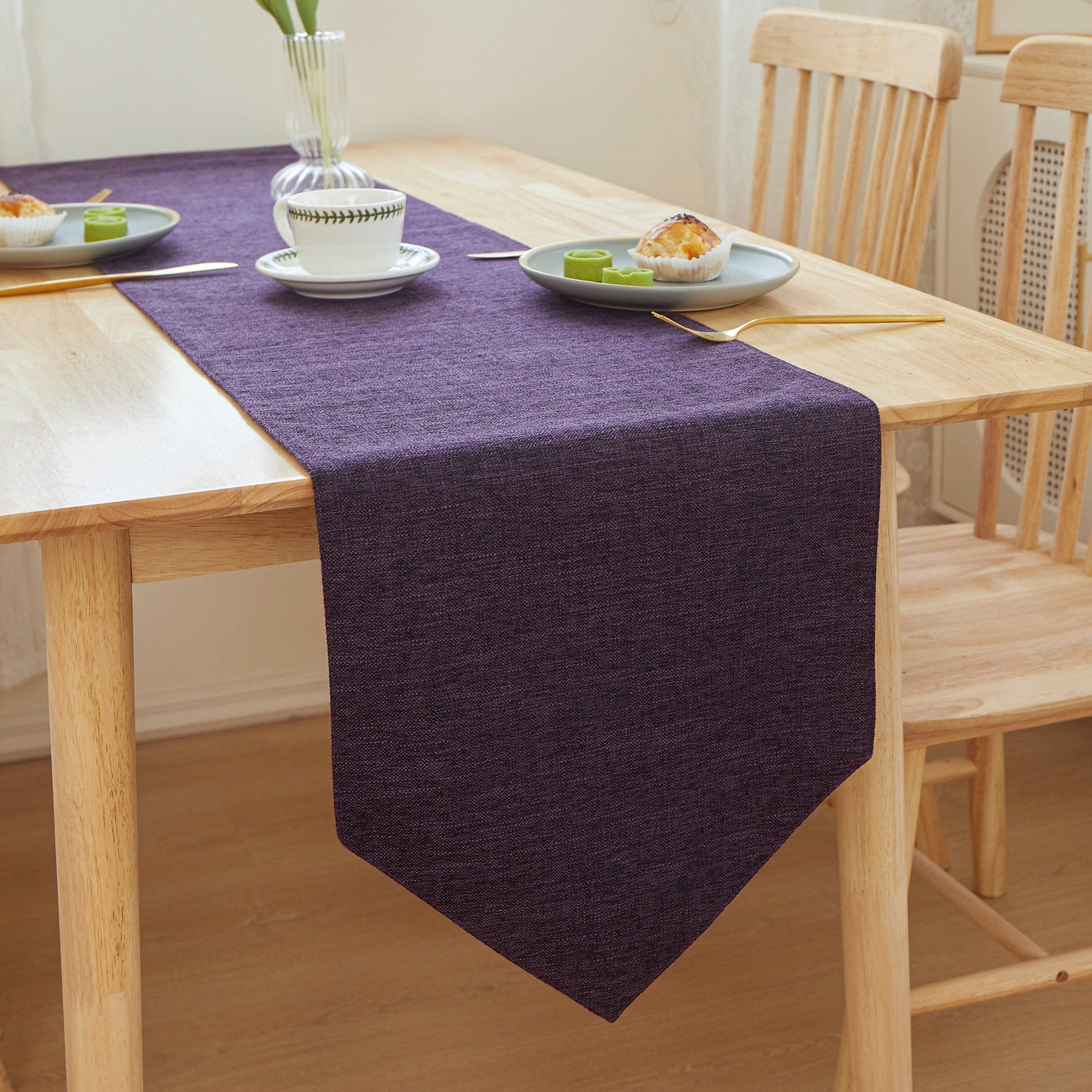 Fancy & Stacy TRT TRT Table Cloth Triangle Edges 12" W x 71" L